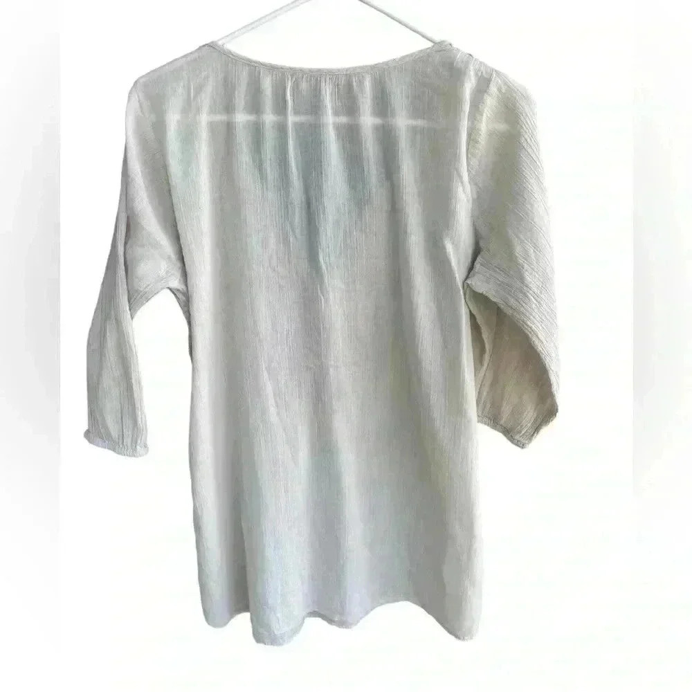 Old Navy women’s embroidered long sleeve swimwear coverup sz S gently used - Picture 2 of 5
